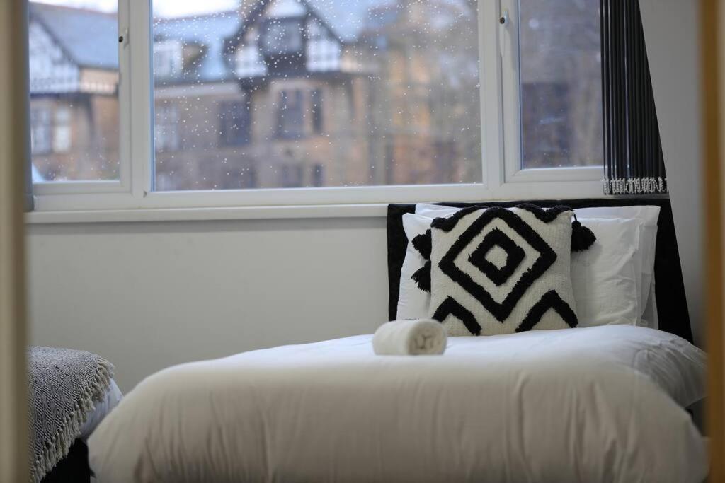 Two-Bedroom Apartment With Scenic Balcony View Shipley  Exterior foto